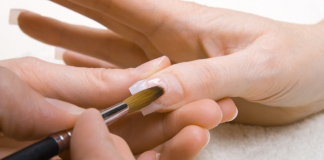 Come applicare il gel UV base Come applicare il gel UV base