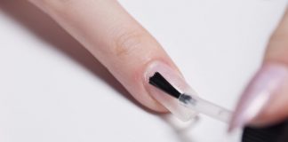 Nail prep: cos’è e a cosa serve? Nail prep cos'è e a cosa serve