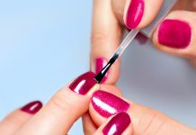 Lucido sigillante per unghie – Cos’è e come si applica? Lucido sigillante per unghie - Cos'è e come si applica?