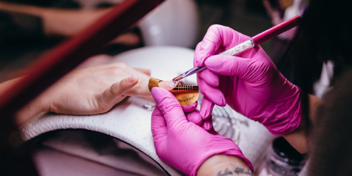Gel Uv Base : Cos'è e a cosa serve